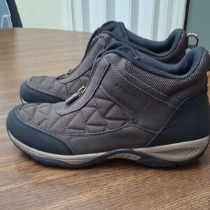 Easy Spirit Womens Dark Brown Quilted Boots